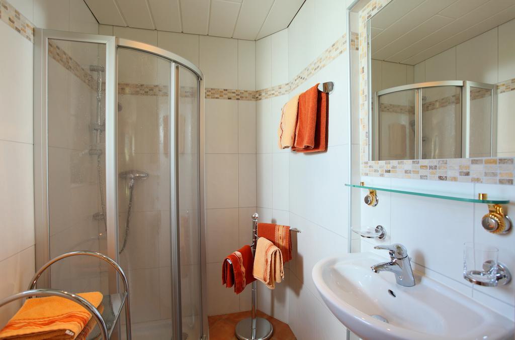 Ferienwohnung Haus Hirzinger Brixen im Thale Zimmer foto